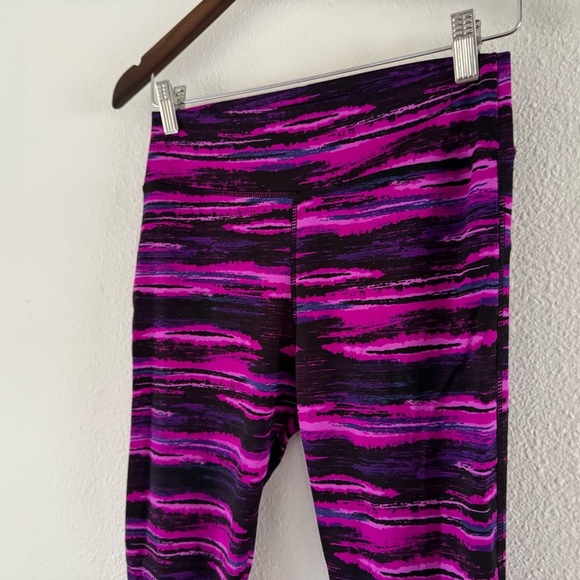 Leggings Stretch Athletic Yoga Mesh Cut Out S/M Activewear Athleisure Workout - Picture 2 of 11